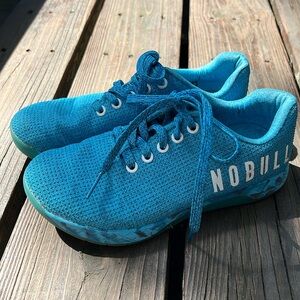 NoBull Trainers Size 7